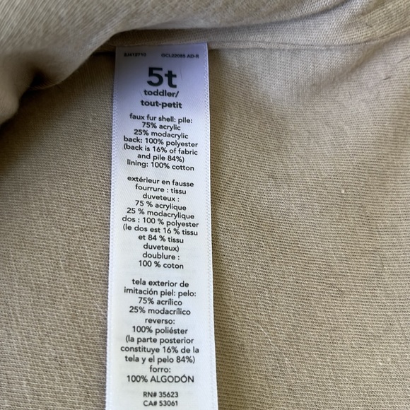 NWT, 5T, Carters Fur Vest - Picture 5 of 5